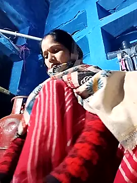 Jooli xx online show from November 2025 12:21:02 AM