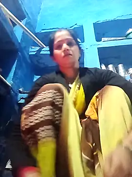 Jooli xx online show from February 2026 11:45:02 PM