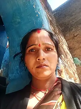 Jooli xx online show from March 2026 04:09:01 AM