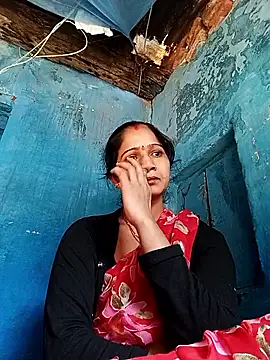 Jooli xx online show from March 2026 03:11:01 AM