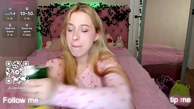 LightStar 18 online show from November 2025 05:09:01 PM