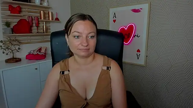 angelaSamt online show from June 2026 05:34:01 AM