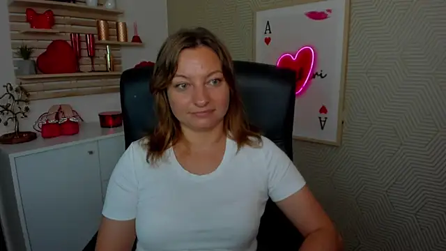 angelaSamt online show from July 2026 05:31:02 AM