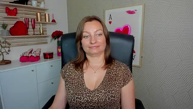 angelaSamt online show from July 2026 10:21:02 AM