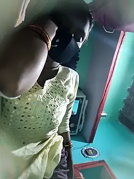 posewith online show from October 2025 10:44:01 PM