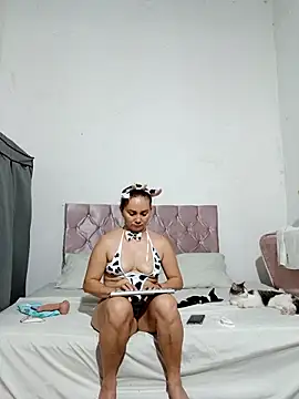 Amanda39 online show from October 2025 08:57:01 PM