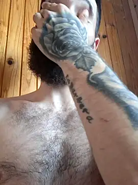 eetme827 online show from November 2025 12:58:02 PM