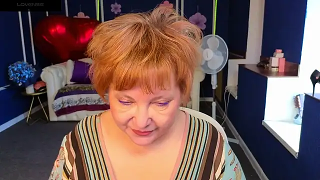 Kira Kenett online show from June 2026 05:09:02 AM