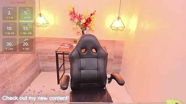 HatsaJones online show from November 2025 03:50:01 AM