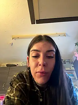 valentinalamont online show from January 2026 02:19:02 PM