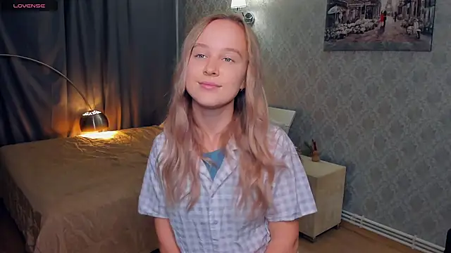 SoonMoor online show from October 2025 08:09:02 PM