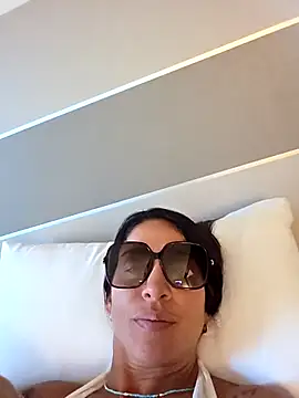 Snapshot of sexy7883 chatting on September 2025 05:24:01 PM sexy7883 online show from September 2025 05:24:01 PM