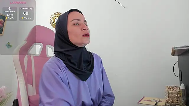 Snapshot of dalila_kemur chatting on November 2025 08:10:01 PM dalila kemur online show from November 2025 08:10:01 PM