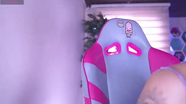 Rebecah 1 online show from April 2026 02:44:01 PM