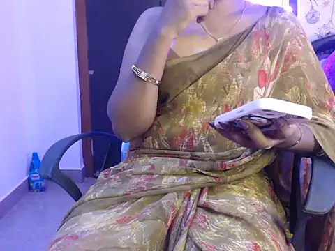 Snapshot of Zellybean_telugu chatting on November 2025 03:57:02 PM Zellybean telugu online show from November 2025 03:57:02 PM