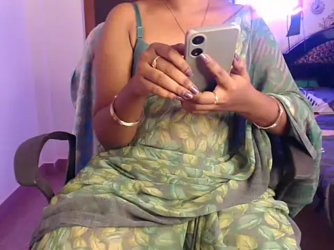 Snapshot of Zellybean_telugu chatting on November 2025 04:09:01 PM Zellybean telugu online show from November 2025 04:09:01 PM