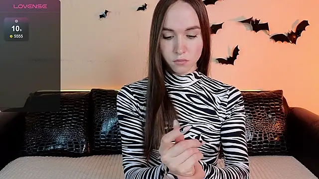 Snapshot of Angeel_Kate chatting on November 2025 11:43:02 AM Angeel Kate online show from November 2025 11:43:02 AM