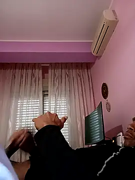 estrogeni online show from November 2025 07:30:01 AM