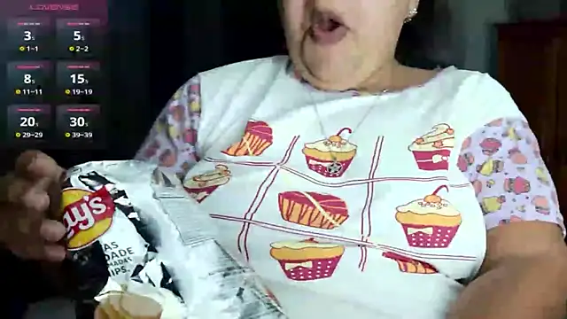 Snapshot of xlatinastar chatting on May 2026 07:15:01 PM xlatinastar online show from May 2026 07:15:01 PM