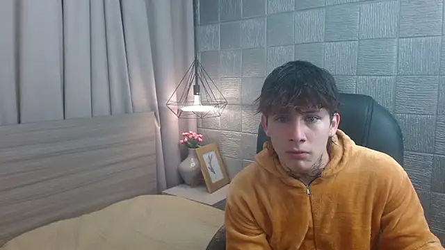 Iantwink18 online show from September 2025 04:23:01 AM