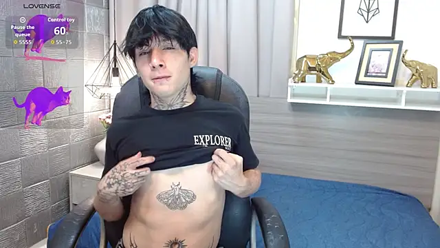 Iantwink18 online show from October 2025 07:22:01 PM