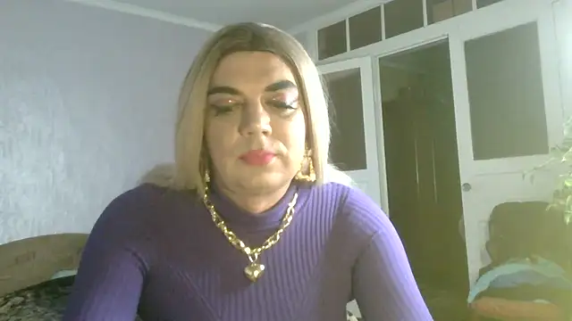 NiraFrost online show from October 2025 05:03:01 PM