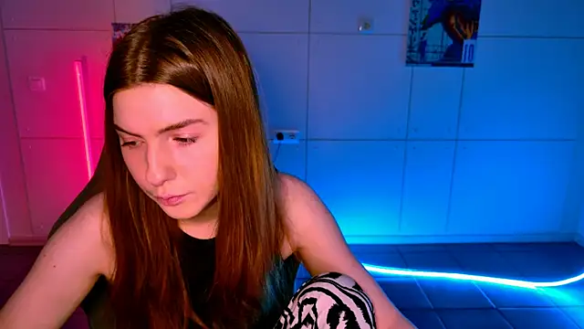 AliceCUNTach online show from November 2025 05:08:02 AM