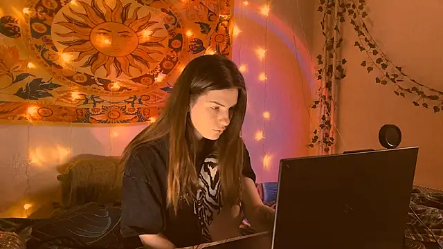 AliceCUNTach online show from February 2026 05:13:02 AM