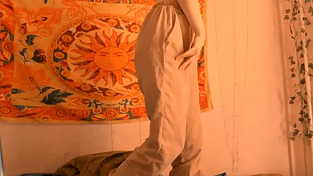 AliceCUNTach online show from April 2026 05:10:01 AM