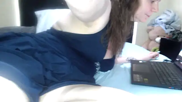 aussiepeaches online show from December 2025 01:56:02 AM