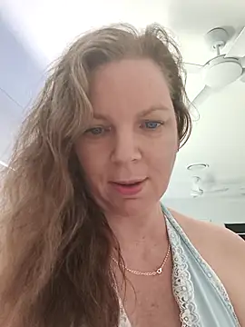 aussiepeaches online show from April 2026 02:22:02 AM