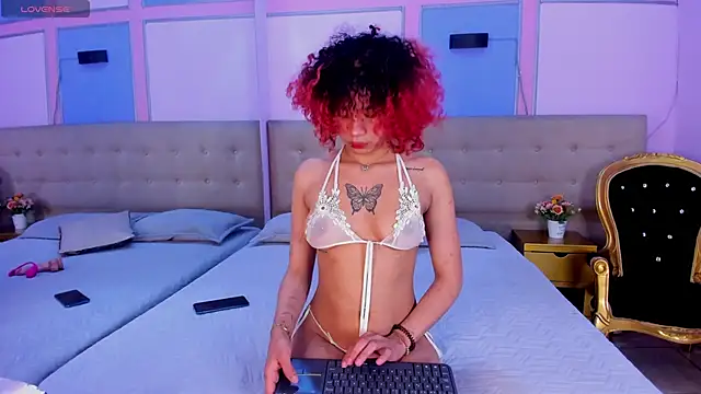 caroliine fox   online show from January 2026 01:14:01 PM