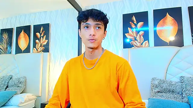 Lean Portman online show from October 2025 08:42:02 PM