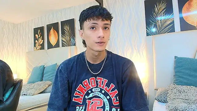 Lean Portman online show from March 2026 09:11:01 PM