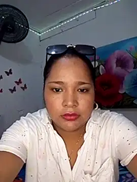 Angelly ricura online show from March 2026 06:56:01 PM