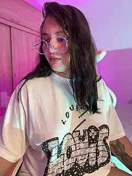 Angeldusttt online show from April 2026 12:30:02 AM