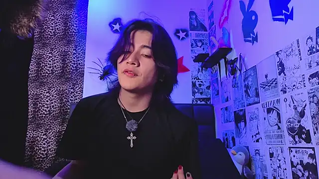 Vamps Lovers online show from November 2025 01:10:01 PM