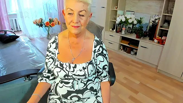 HotandMature online show from July 2026 11:25:01 AM