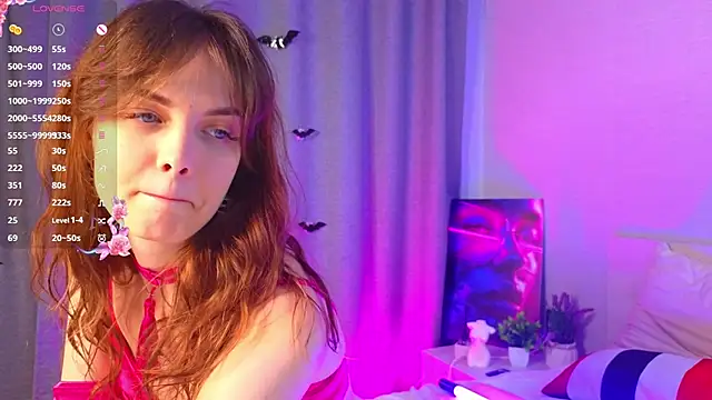 LisaDrake online show from November 2025 07:03:01 PM