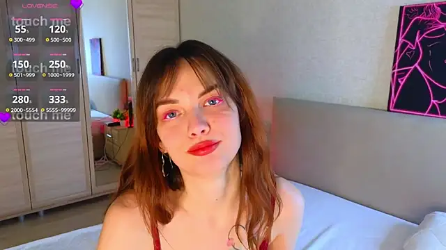 LisaDrake online show from November 2025 07:03:03 PM