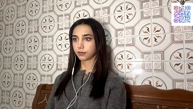 LinaMour online show from November 2025 10:10:01 PM