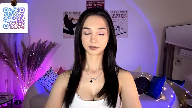 LinaMour online show from July 2026 10:27:02 PM