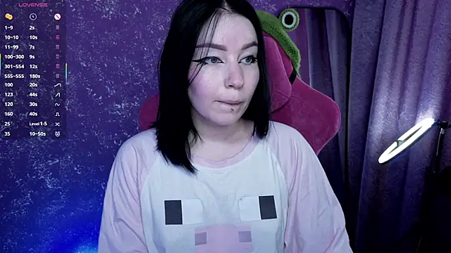 Snapshot of MargarettRose chatting on June 2026 06:29:02 AM MargarettRose online show from June 2026 06:29:02 AM