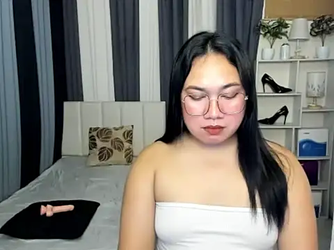 TsUncutKaren online show from March 2026 05:46:01 AM