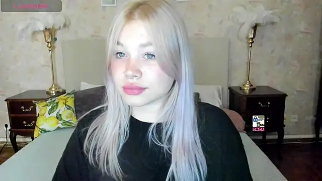 Diana Dream online show from November 2025 08:30:01 PM