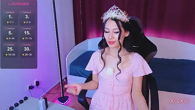 Milly  Foxy online show from November 2025 12:05:02 PM