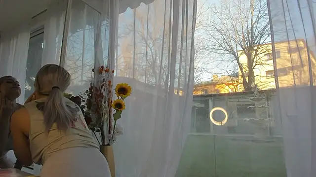 Ella Vee online show from March 2026 05:48:01 AM