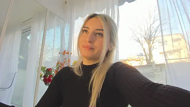 Ella Vee online show from March 2026 05:56:01 AM