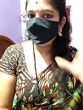 Snapshot of luci-queen chatting on September 2025 04:44:01 AM luci-queen online show from September 2025 04:44:01 AM