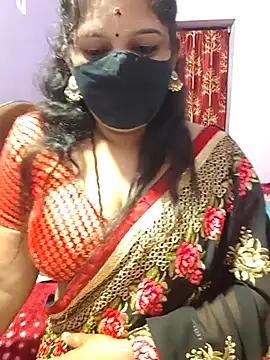 Snapshot of luci-queen chatting on September 2025 05:02:01 PM luci-queen online show from September 2025 05:02:01 PM